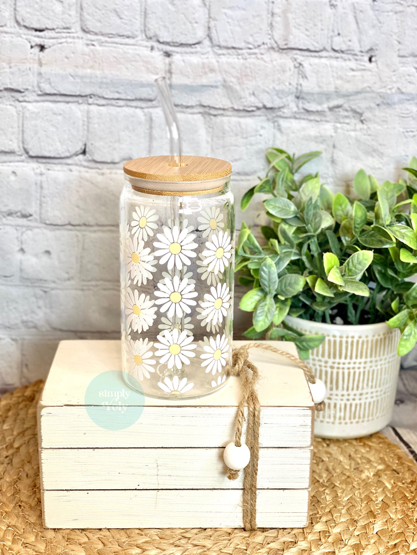 Daisy Glass Can With Bamboo Lid And Glass Straw