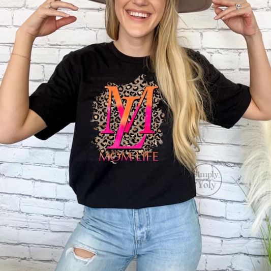 Mom Life   T-shirt